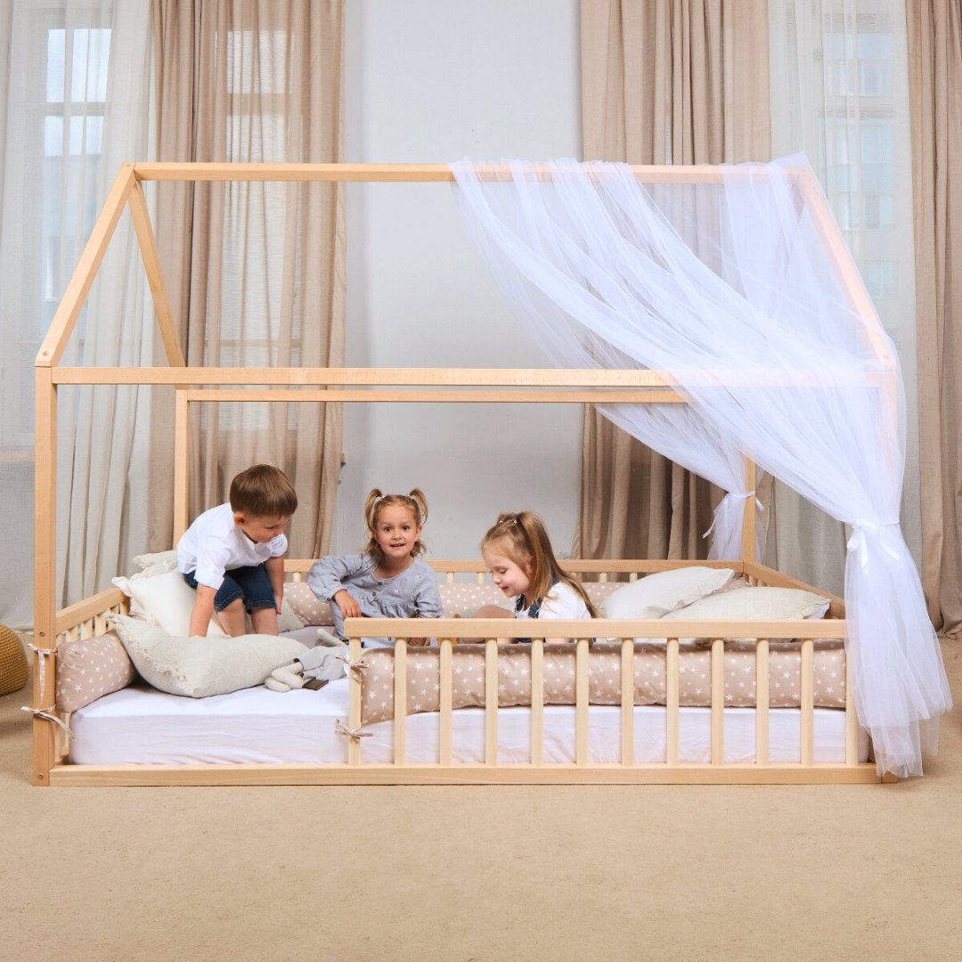 Twin Size Montessori House Bed for Kids with Fence Goodevas