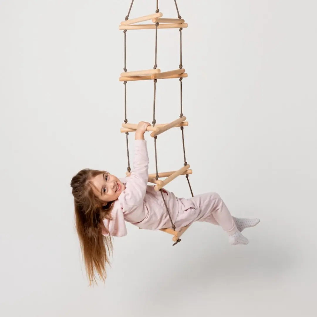 Triangle rope ladder for kids Goodevas